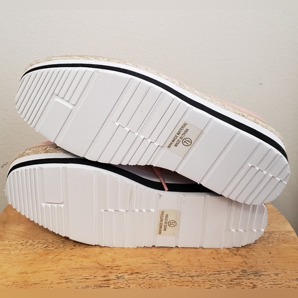 Womans Pale Pink Platform Oxfords NWB Size 7.5 - Picture 7 of 7